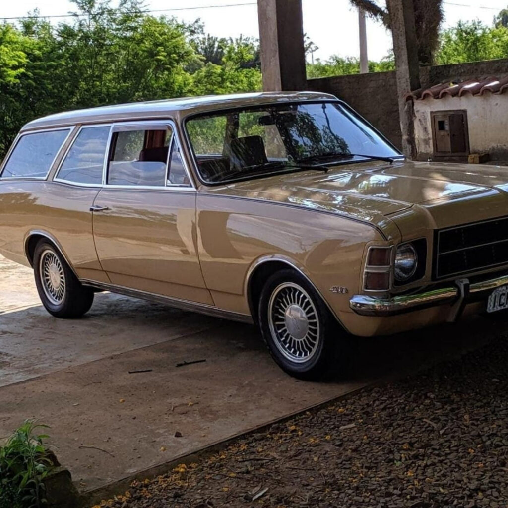 Caravan Comodoro Chateâu Bege 1979