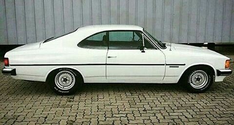 Chevrolet Opala Comodoro Cupê 1980 branco de perfil