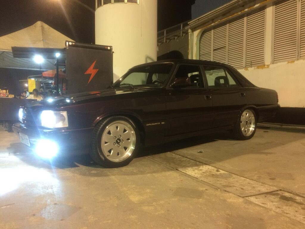 Opalão decorando a Noite do Opala Anhembi por Louca por Opalas
